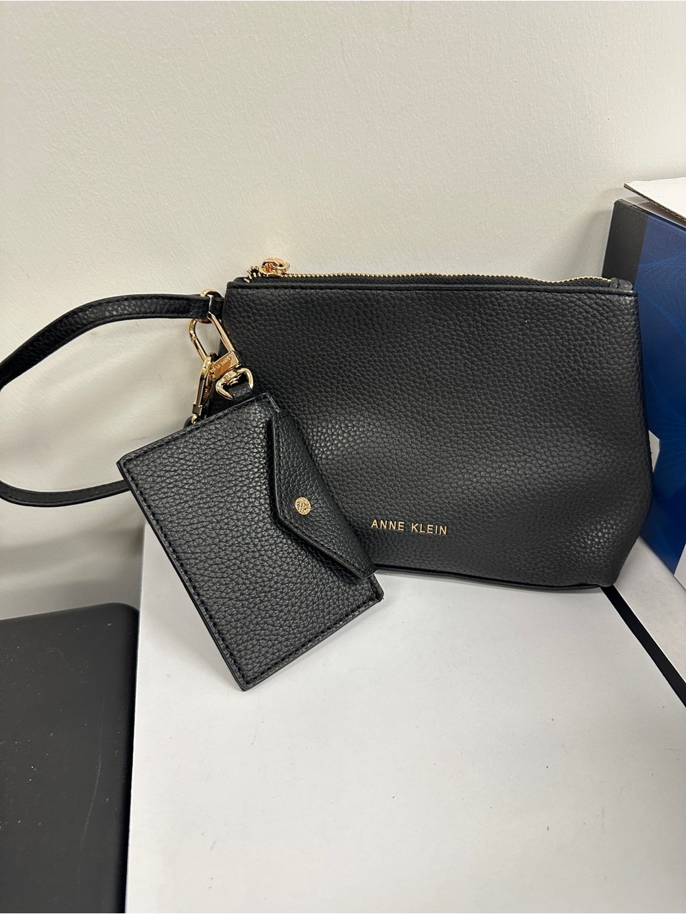 Anne klein wristlet and change purse like new